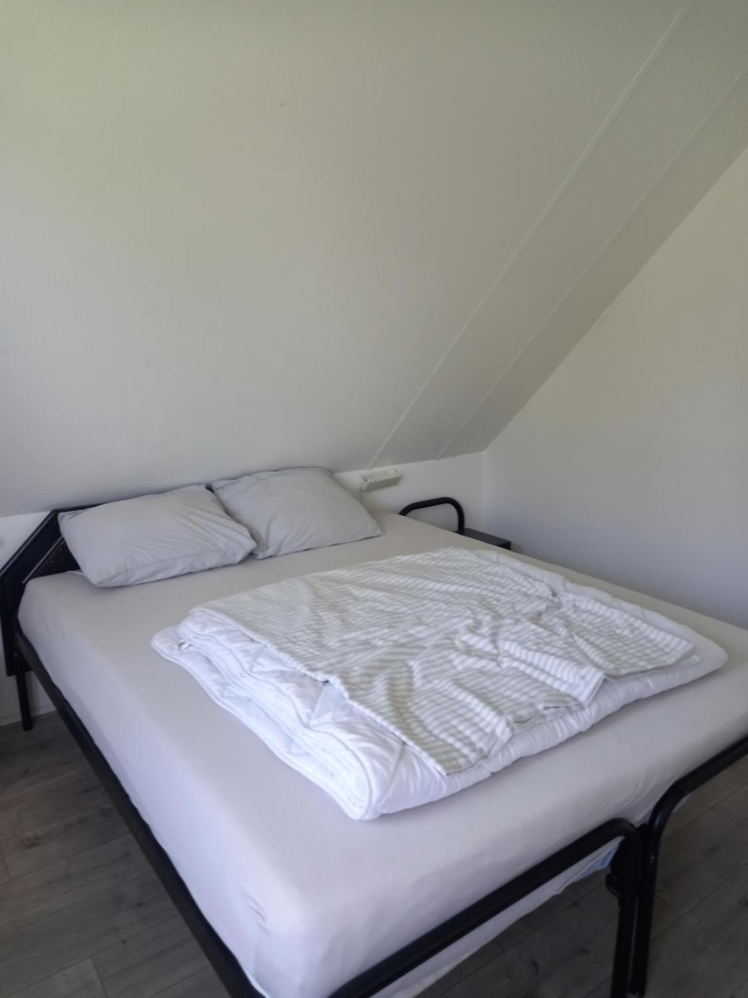 Mooie Twee-Onder-Een-Kapwoning Te Vlagtwedde Extérieur photo